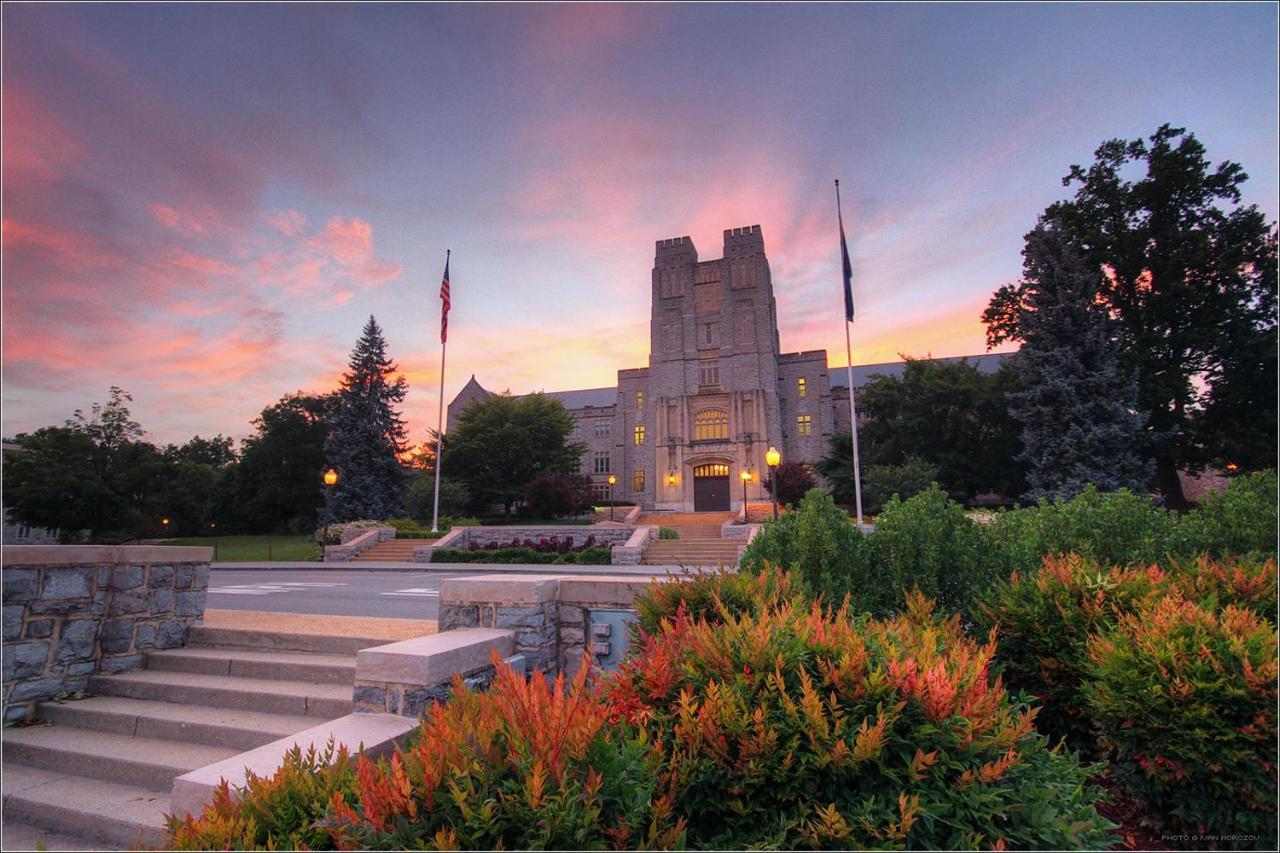 The Inn At Virginia Tech - On Campus Блэксберг Экстерьер фото